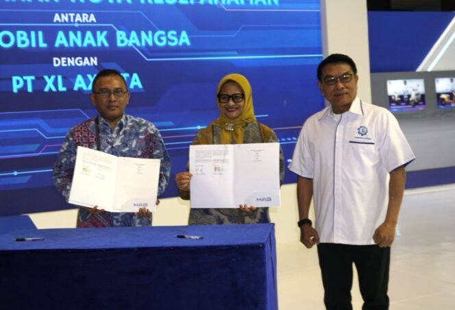 
					Dukung Industri Mobil Listrik Nasional, XL Axiata Sediakan Layanan ICT untuk PT Mobil Anak Bangsa