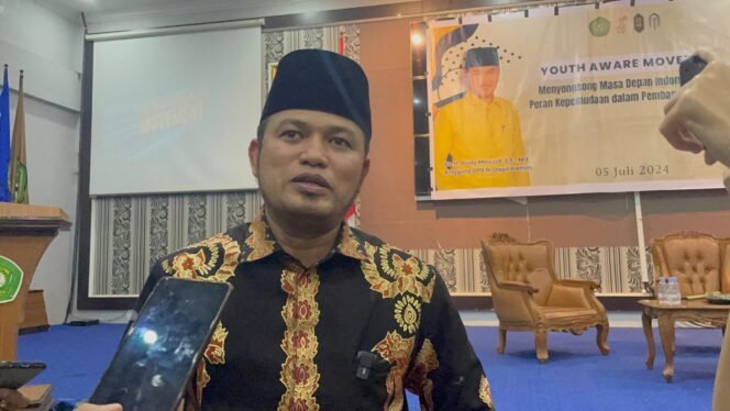 
					Rudy Mas'ud saat menjadi narasumber dalam agenda Youth Aware Movement di Unmul 
