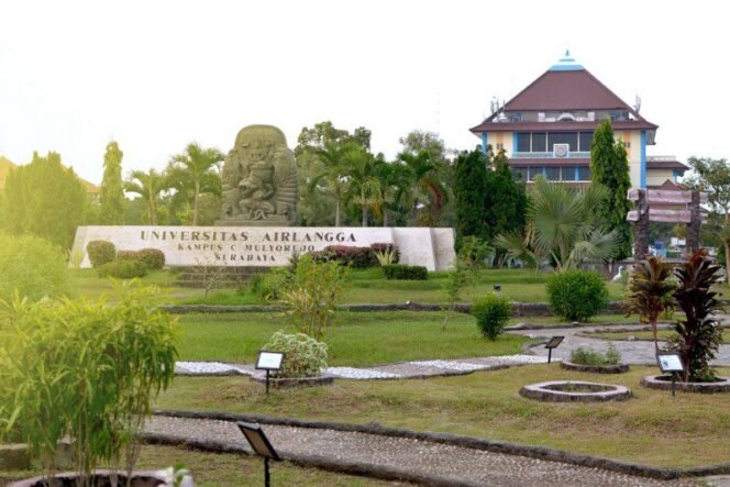 
					Universitas Airlangga Surabaya/ Foto: Academic Indonesia