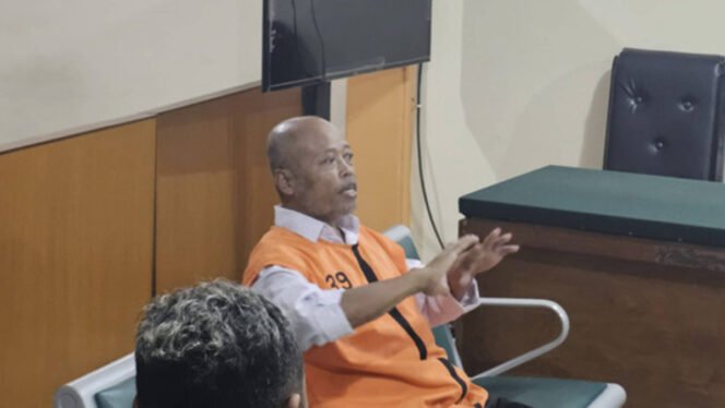 
					Kakek Piyono saat diamankan/ Foto: IST