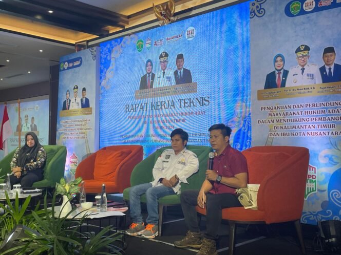 
					Potret Rapat Kerja Teknis (Rakernis) Pemberdayaan Masyarakat Hukum Adat 2024 pada Rabu (6/11/2024) di Hotel Fugo Samarinda/ Foto: Fasenews.id