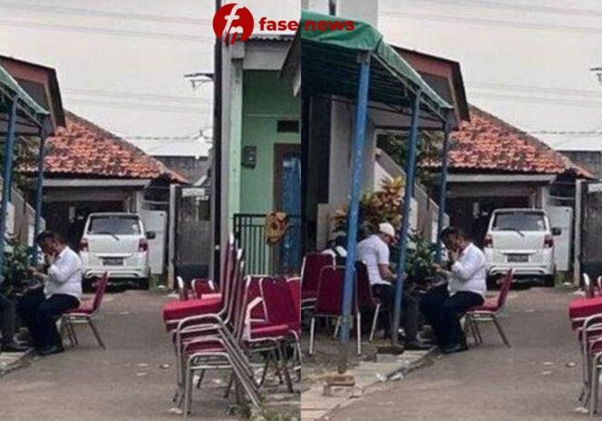 
					Kolase kursi berbaris di dekat kediaman Nenek Yonih/ fasenews.id