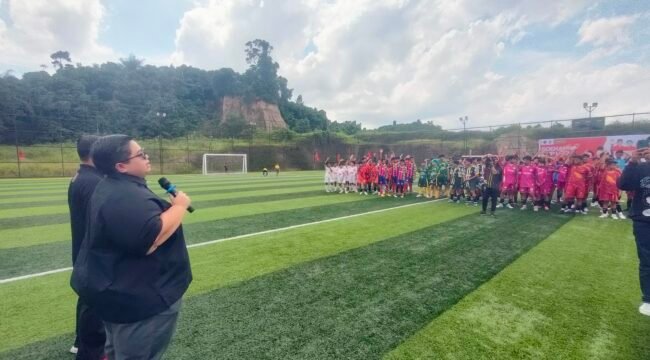 Sekretaris DPD PDI Perjuangan Ananda Emira Moeis saat membuka turnamen Soekarno Cup U-13 dalam (Foto: Fasenews.id)