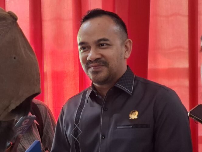 
					Anggota Komisi I DPRD Kota Samarinda, Adnan Faridhan. (Foto : MR)
