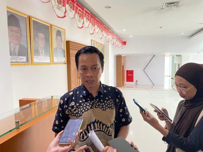 
					Anggota Komisi I DPRD Kota Samarinda, Ronald Stephen Lonteng (Foto : MR)