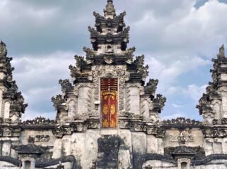 Desa Kerta Buana Tenggarong Seberang biasa dikenal luas sebagai “Kampung Bali”