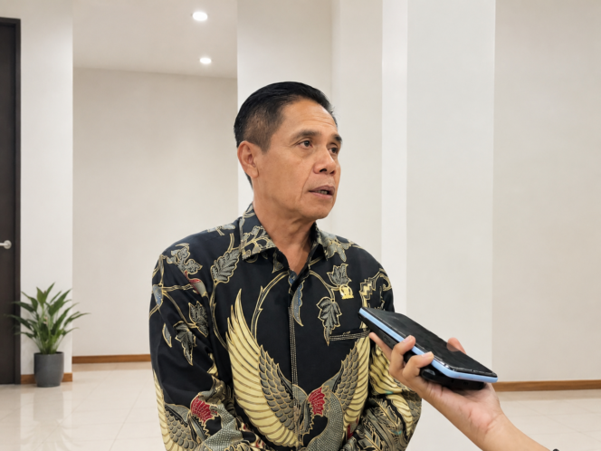 
					Ketua DPRD Samarinda, Helmi Abdullah 
