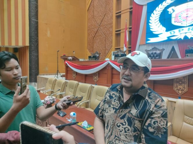 
					Ketua Komisi II DPRD Samarinda, Iswandi