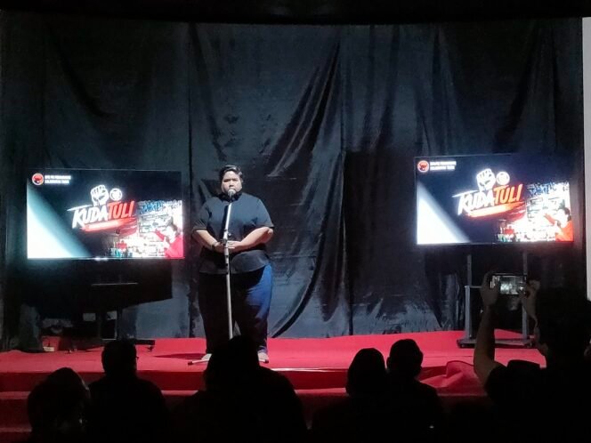 
					Renungan malam mengenang peristiwa Kudatuli dikantor DPD PDI Perjuangan Kaltim 