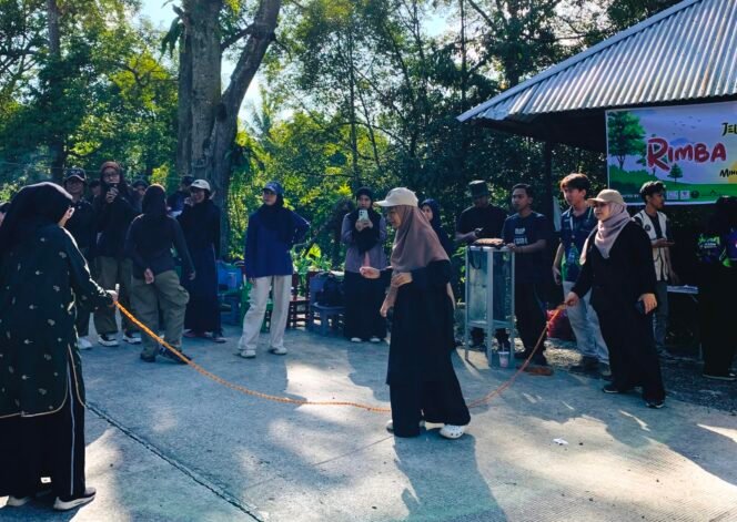 
					mengikuti Rimba Adventure Batch 2, program yang digagas Sekolah Rimba Samarinda (ist)