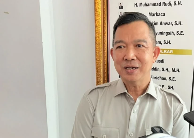 
					Ketua Panitia Khusus (Pansus) II DPRD Samarinda, Viktor Yuan
